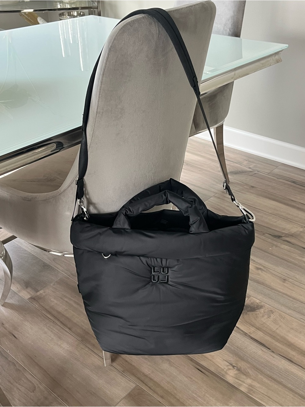 Lululemon On My Level Tote Puffy 15L - Picture 6 of 6